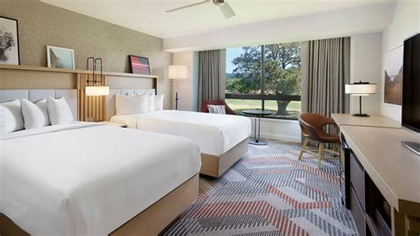 Monterey, CA Hotel Rooms and Suites | Hyatt Regency Monterey