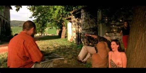 Liv Tyler Nude Rachel Weisz Nude Stealing Beauty Tnaflix