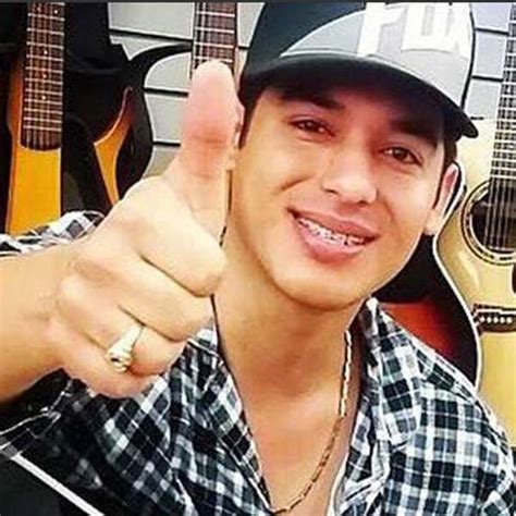 Muere el cantante Ariel Camacho en accidente automovilístico