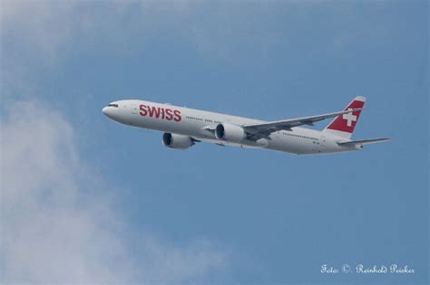 Triple Seven Boeing 777-300 , vom Airport Hannover komment