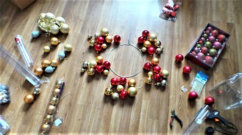 Make a Christmas Bauble Wreath the Easy Way - Crafting Happiness