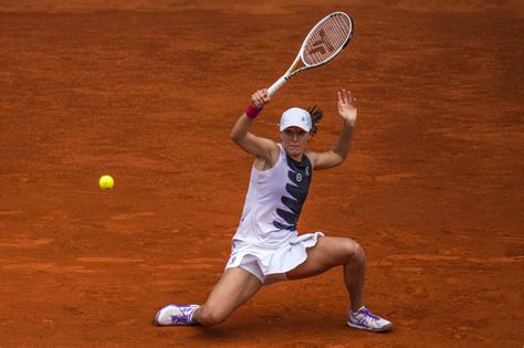 Top seeds Alcaraz and Swiatek advance at Madrid Open | Tennis.com