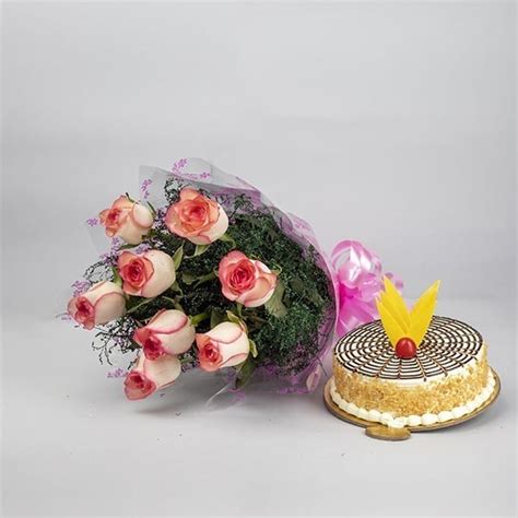 Rose Bunch With Butterscotch Cake Dp Saini Florist