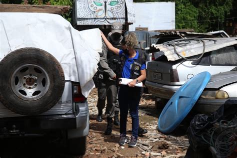 Operação fiscaliza sucatões em Rio Branco para coibir receptação de