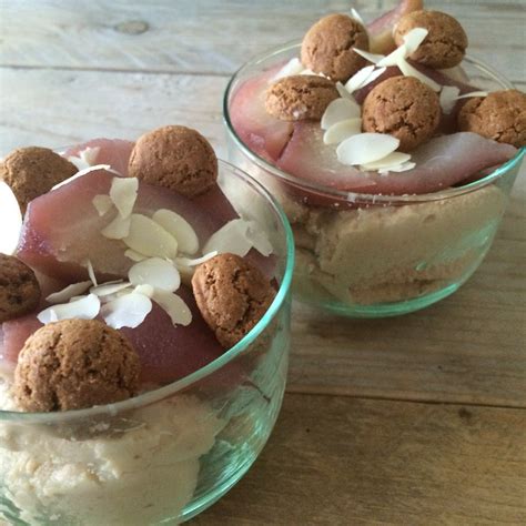 Speculaasmousse Met Stoofpeertjes En Pepernoten Food I Love