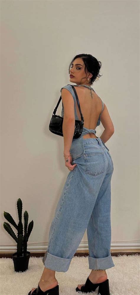 Brunette R Eurovision Nsfw