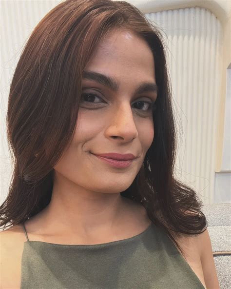 Alka Dixit Biography, Career Achievements, and Profile 3