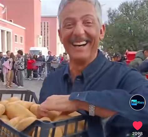 Fiorello A Viva Rai 2 Con Le Patate E Le Cipolle Di Margherita Di