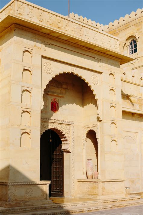 Entryway at Suryagarh Palace in India - Entouriste