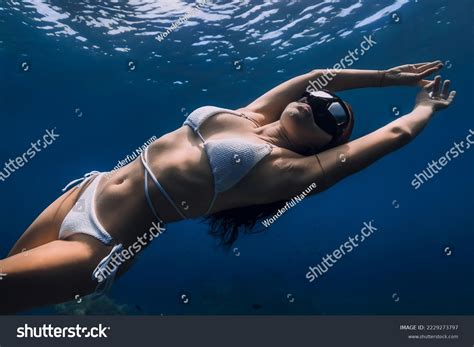 Free Diving Bikini Images Stock Photos Vectors Shutterstock