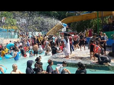 Masih Edisi Liburan Idul Fitri Berenang Di Karang Setra