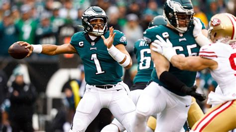 What time is the Philadelphia Eagles vs. Cleveland Browns game tonight