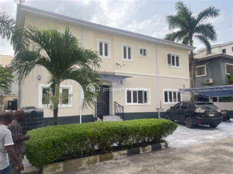 For Rent Bedroom Fully Detached House With Standard Bq Vi Extension