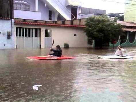 Moradores Usam Caiaques Em Ruas Alagadas De Vila Velha YouTube