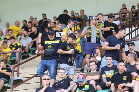 GKS Katowice Zagłębie Sosnowiec ZDJĘCIA KIBICÓW Gorąca atmosfera przy