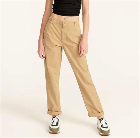 The 20 Best Khaki Pants For Women