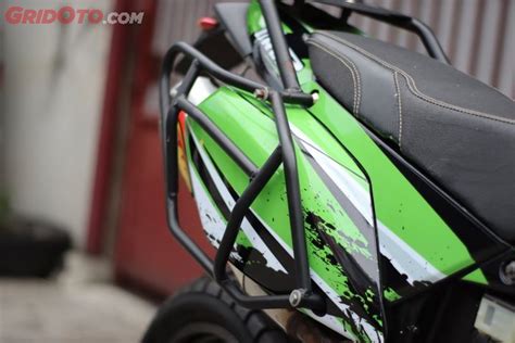 Total Dan Unik Modifikasi Kawasaki Klx Jadi Supermoto Touring