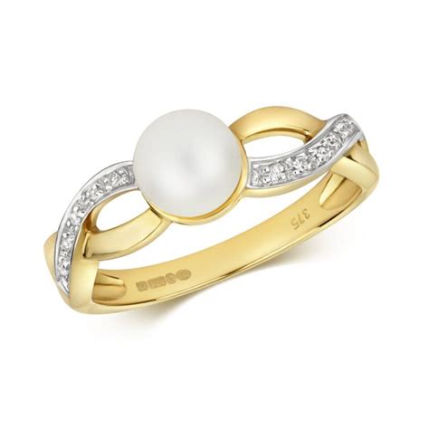 9ct Gold Diamond And Pearl Ring Northumberland Goldsmiths