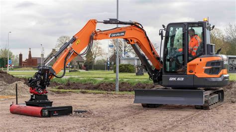 Ehn Magazine Two New Mini Excavators From Develon