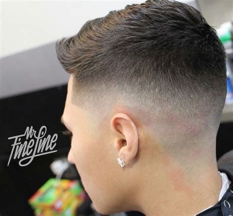 Pin By Jose Ruiz On Baber Life Fade Haircut Cool Haircuts Trending