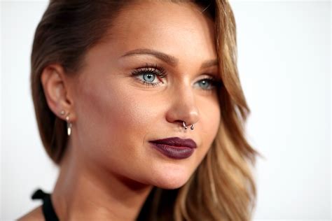 5 Septum Piercing Dangers You Should Know Before You Get One — PHOTOS