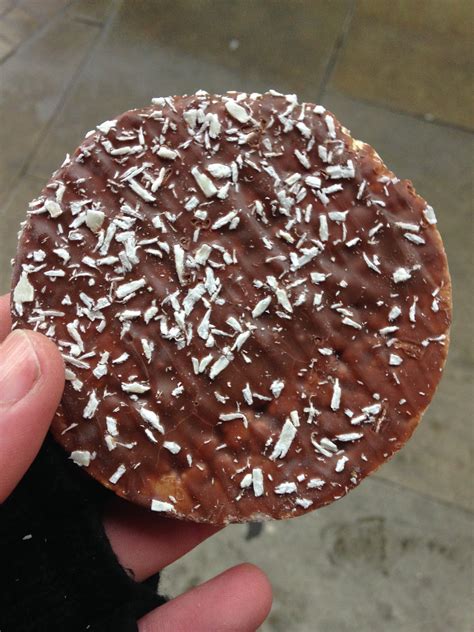 Kallo Milk Chocolate And Coconut Rice Cakes