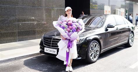Hot girl Sam tậu sedan hạng sang Mercedes Benz S450L Luxury