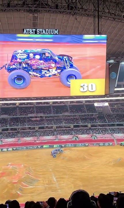 Monster Truck Race Youtube