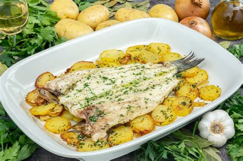 Lubina Al Horno Con Patatas Ciudad Noticias