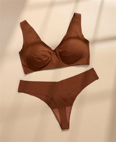 Female Lingerie Set Push Up Removable Bra Comfortable Panty Set Comfort Back Closure Custom