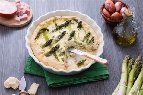 Ricetta Quiche Agli Asparagi E Mortadella La Ricetta Di Giallozafferano