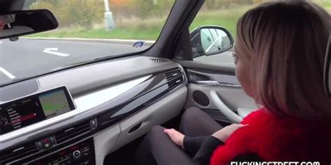 Blonde Gives Her Saviour Some Unexpected Sex Tnaflix