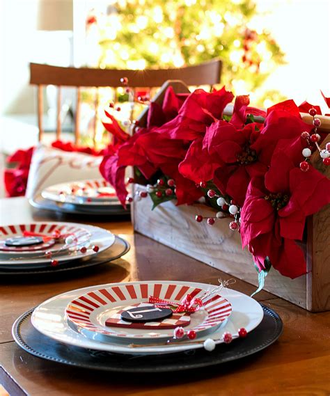 Holiday Table Setting Idea Red White Black