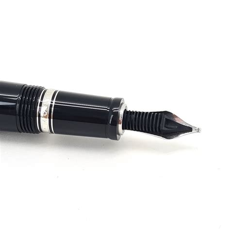 Pluma estilográfica MONTBLANC Bohème Noir Platinum Plumín retráctil Oro