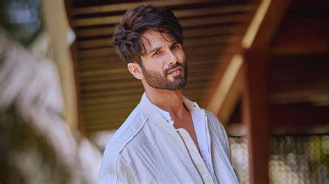 7 Times We Wish Shahid Kapoor Pondered Before Saying Things