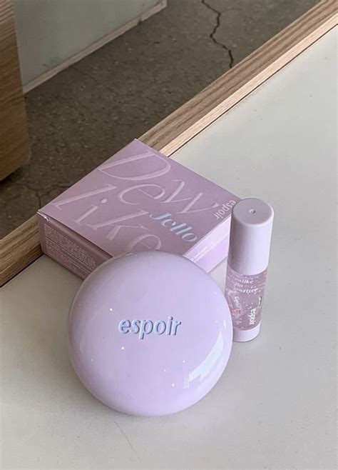 Brand mỹ phẩm Hàn hơn 20 năm vẫn giữ độ hot Ngoài sản phẩm xinh iu thì còn gì nữa