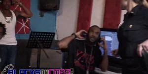 Drug Raid Turns Into Pussy Raid Tnaflix