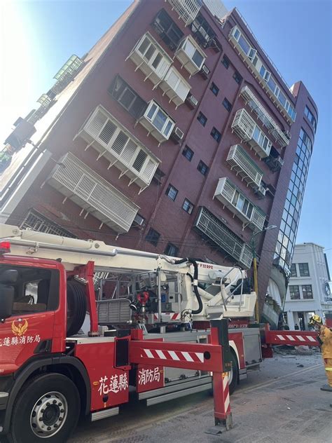 台湾花蓮県の地震で4人死亡、97人負傷 写真1枚 国際ニュース：afpbb News