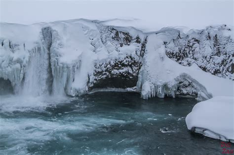 Godafoss in Winter (Iceland) - Tips + Photos of waterfall