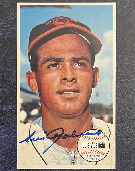 Luis Aparicio Signed 1964 Topps Giants HOF Chicago White Sox Orioles