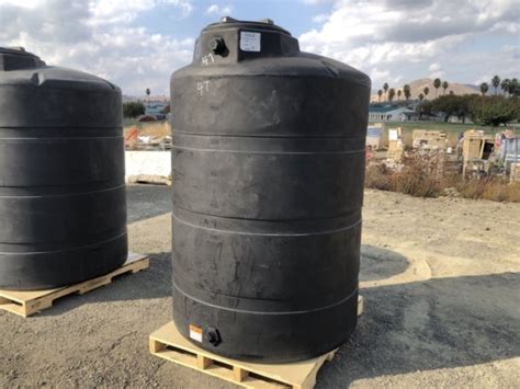 Unused Norwesco 500 Gallon Vertical Water Storage In Lake Elsinore Ca Usa