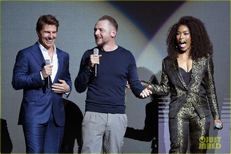 Henry Cavill Angela Bassett And Tom Cruise Bring Impossible 6 To Cinemacon 2018 Photo