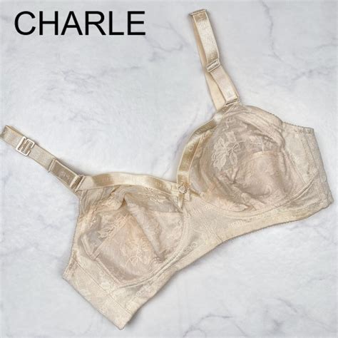 【新品未使用】charle シャルレ ブラジャー B80 ベージュ ランジェリー 下着 プレゼント ギフト メルカリ