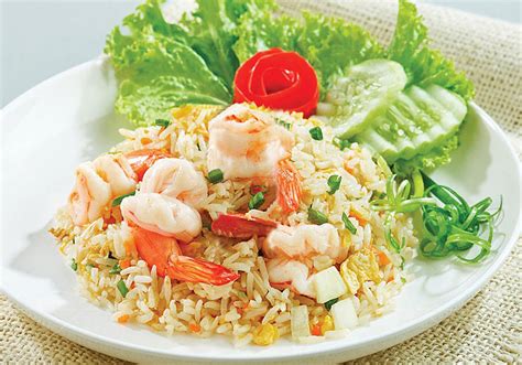 Thai Food Recipes: THAI FRIED RICE WITH PRAWNS