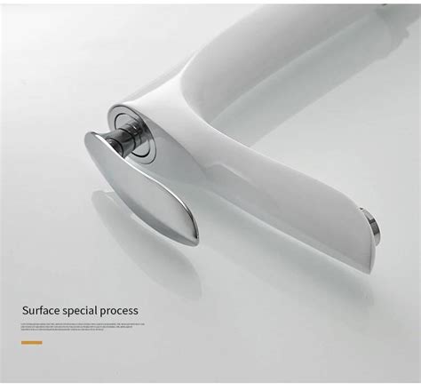 Luxury Basin Faucets Bath Water Basin Mixer Tap Bathroom Faucet Hot And Cold Chrome Plated Brass