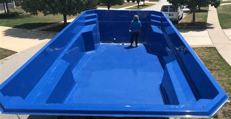 Fiberglass Swimming Pool Designs For Backyard Fun