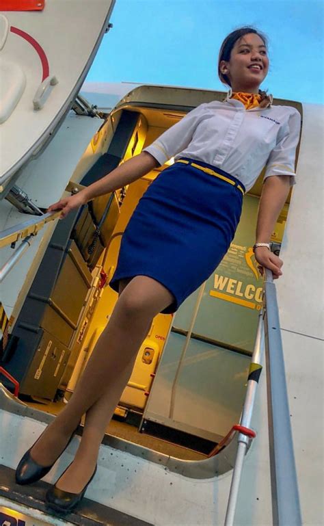 Стюардессы в брюках - 90 фото