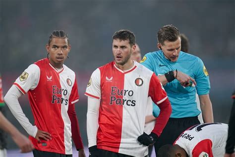 Feyenoord Zakt Door Het Ijs En Verspeelt Voorsprong Tegen NEC