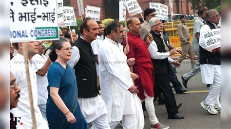 Congress Leaders March To Rashtrapati Bhavan Against Growing