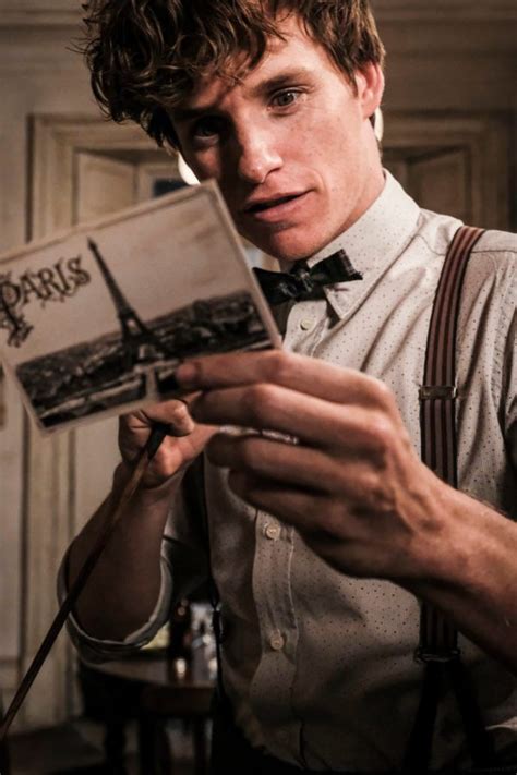 Eddie Redmaynes Newt Scamander In New Image From Fantastic Beasts The